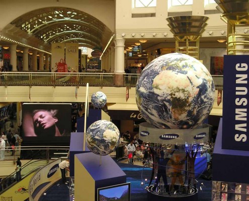 10' & 3' EarthBalls, Dubai
