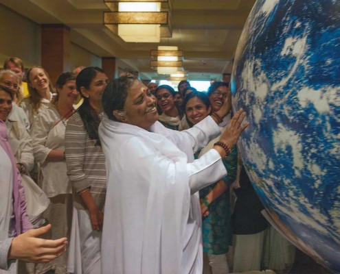 Amma, Blessing the World, Bellevue, WA World Globe Blessing World Globes by Earth Ball