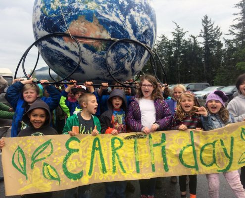 earthday2016 Giant Inflatable Globes Earthballs Earth Day Parade