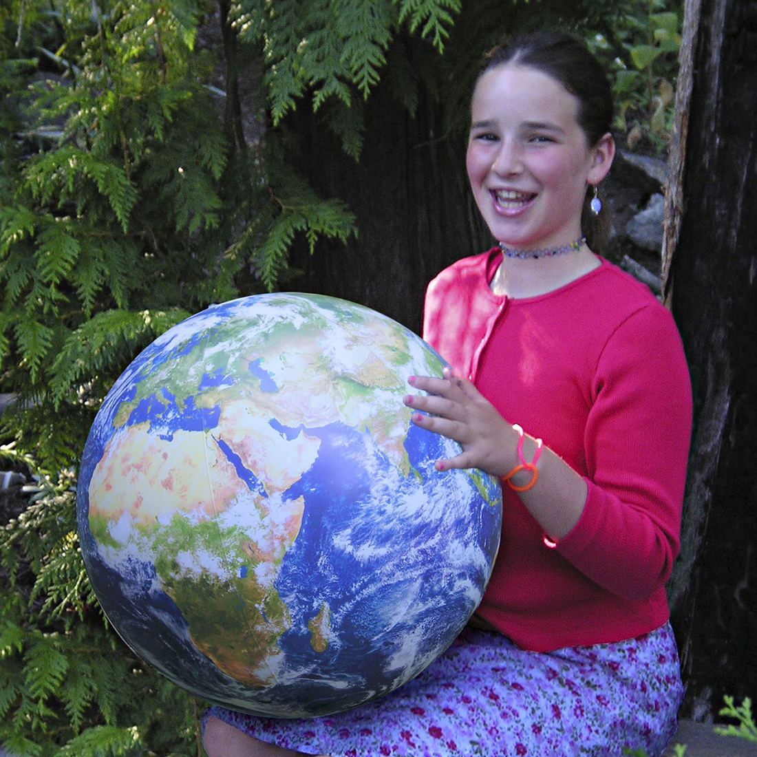 Earthball inflatable globe