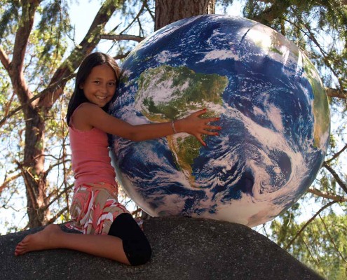 Earthball inflatable globe
